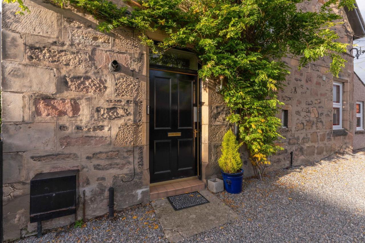 Luxury Inverness Central Apartment Private Parking Екстериор снимка