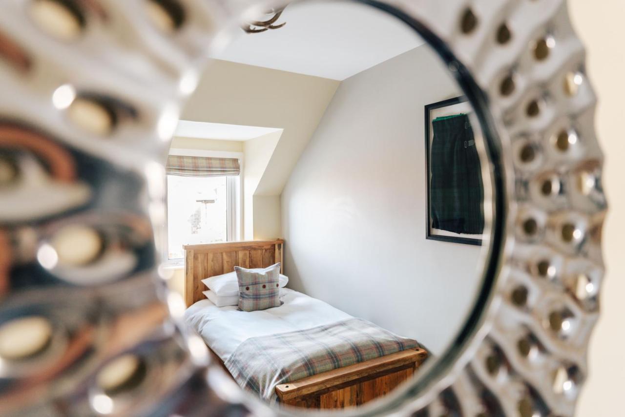 Luxury Inverness Central Apartment Private Parking Екстериор снимка